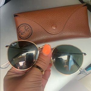Round Ray Ban